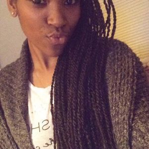 Meet your Posher, Angie